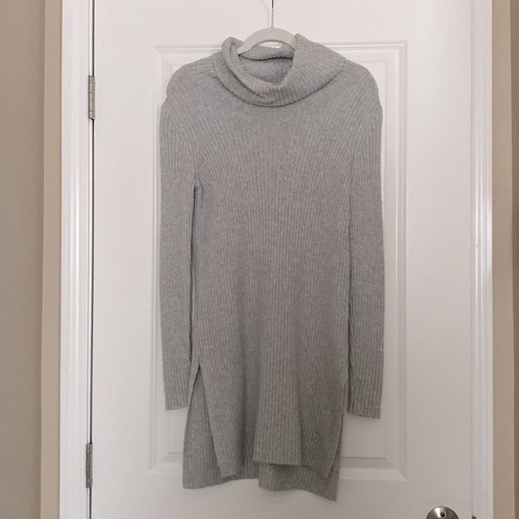 BKE long Turtleneck Sweater - Size Small - Picture 1 of 4